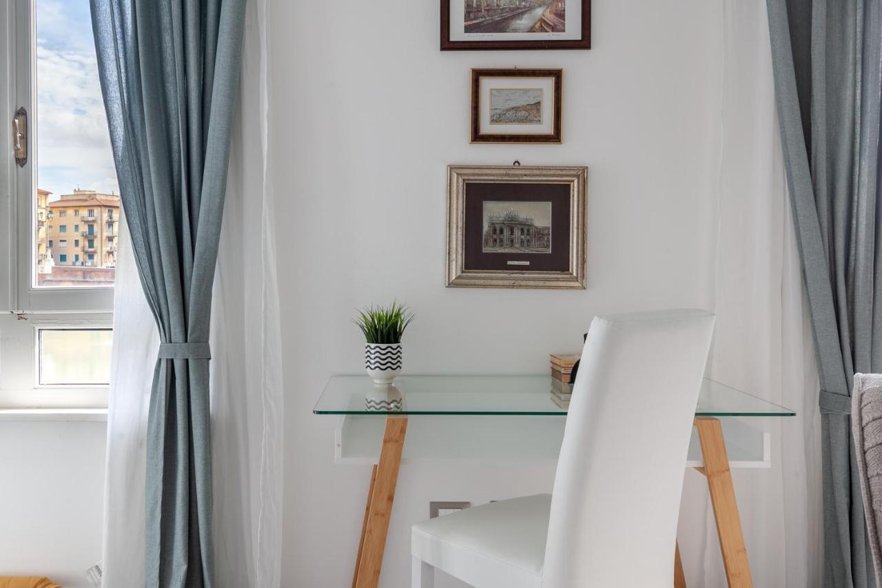 Lungarno Elegant Apartment With Panoramic Balcony ピサ エクステリア 写真